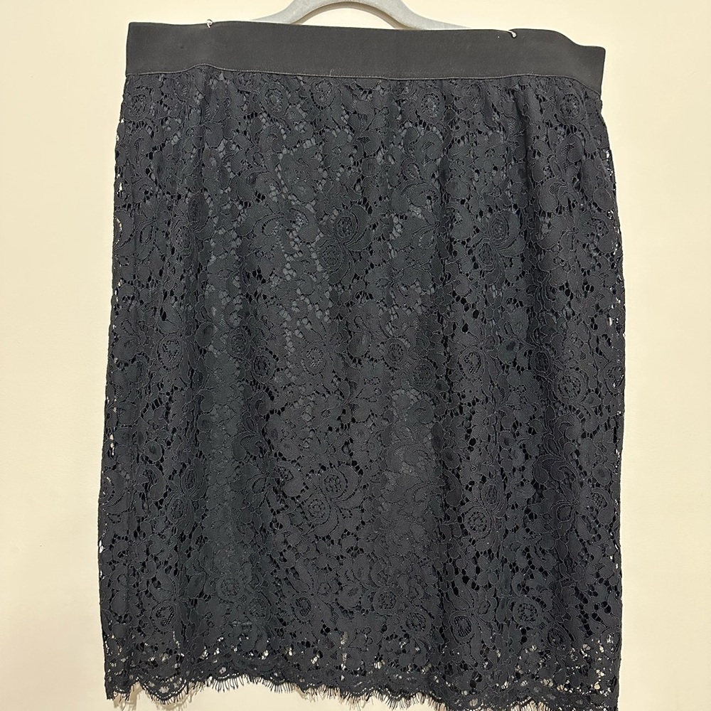Lace black skirt